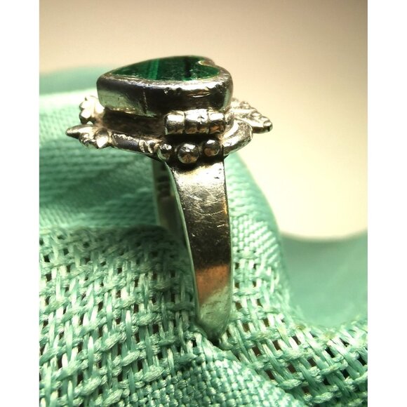 Sterling Silver TT 925 Ring | Size 7 | Green Heart Gemstone | 6g | Crown Vintage - Picture 7 of 9